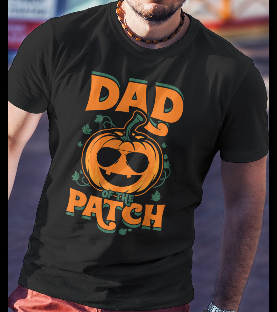 Dad Of The Patch Pumpkin Sunglasses Halloween Family Fun T-Shirt