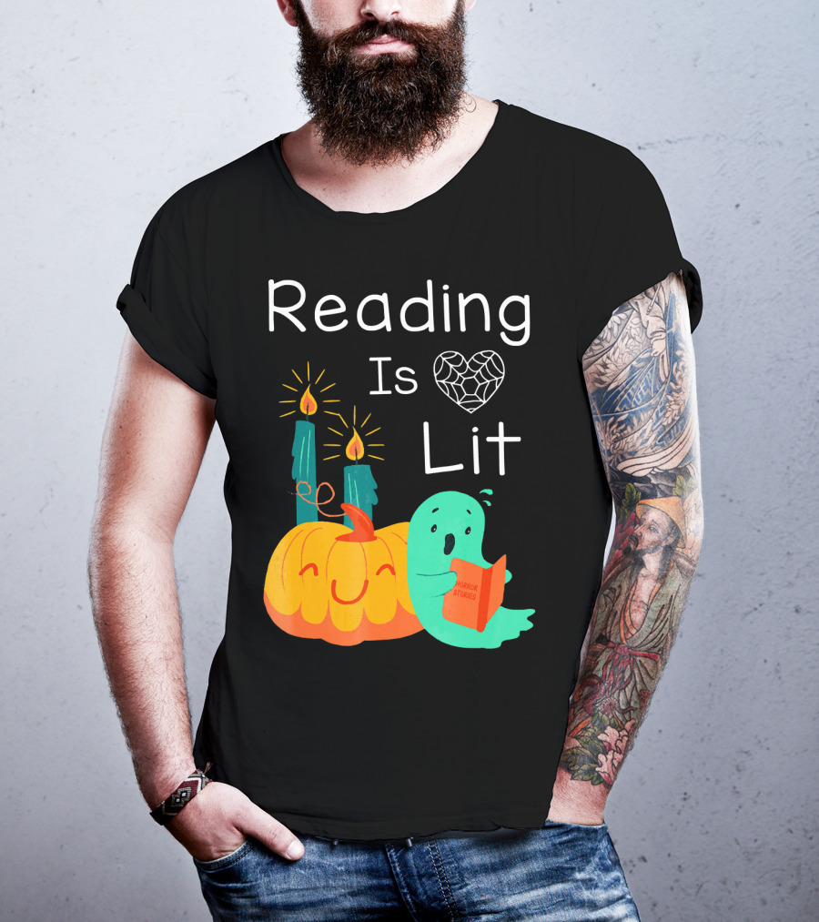 Reading Is Lit Teacher Librarian Halloween Costume Pumpkin Ghost Candles T-Shirt