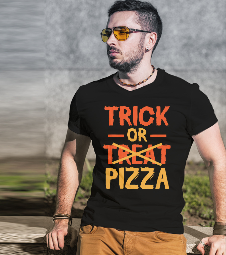 Trick Or Pizza Foodie Treat Halloween Humor T-Shirt