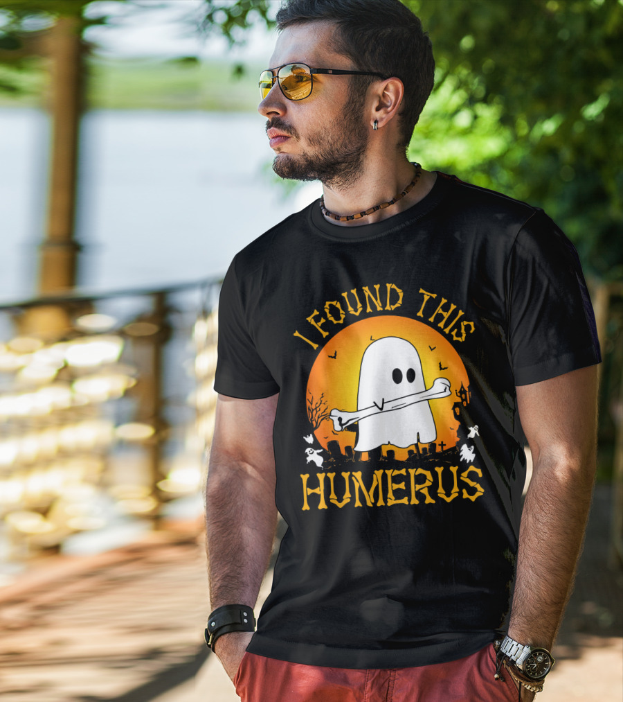 I Found This Humerus Halloween Ghost With Bone Spooky Graveyard Scene T-Shirt