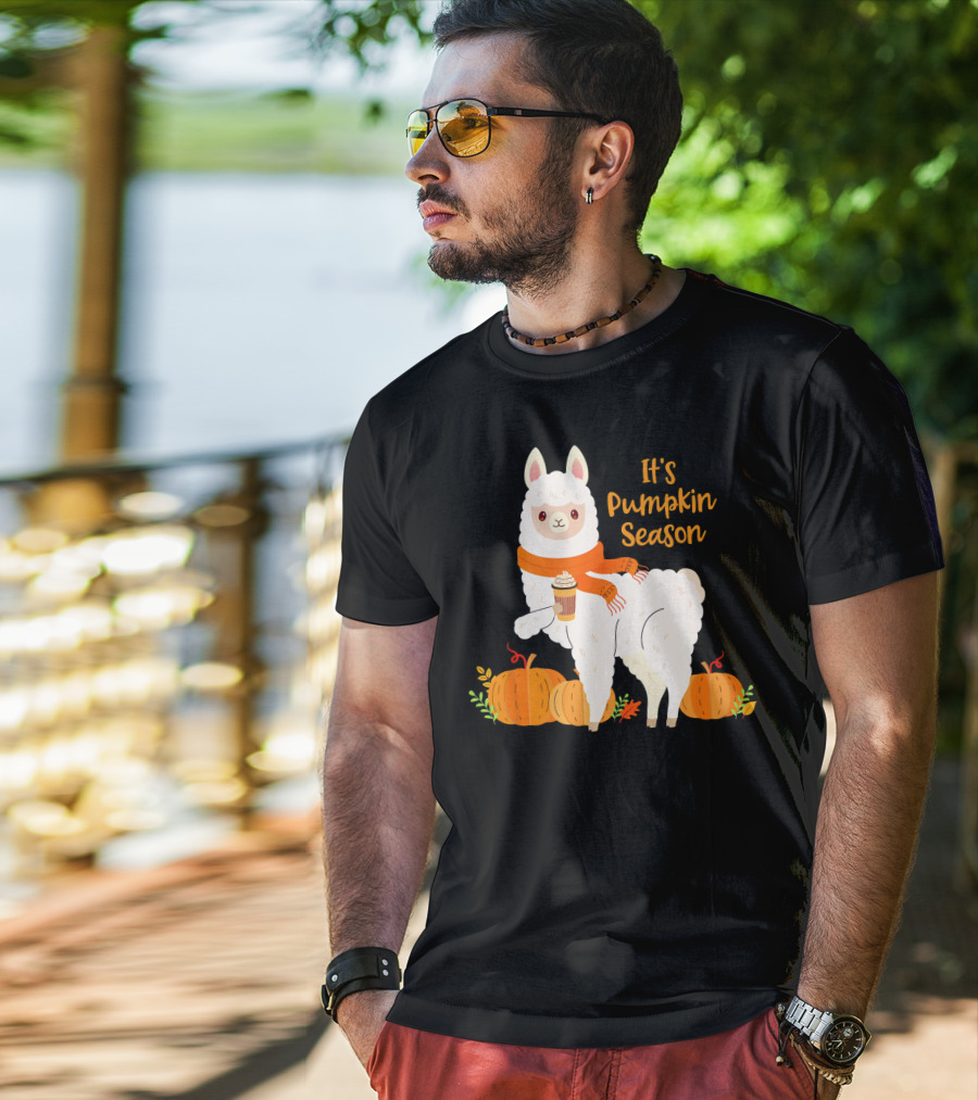 It's Pumpkin Season Llama With Autumn Leaves And Pumpkins T-Shirt