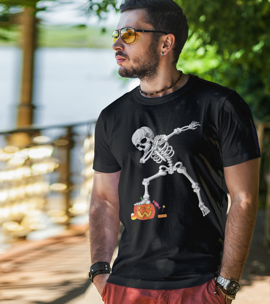 Halloween Skeleton Dabbing On Pumpkin With Candy T-Shirt