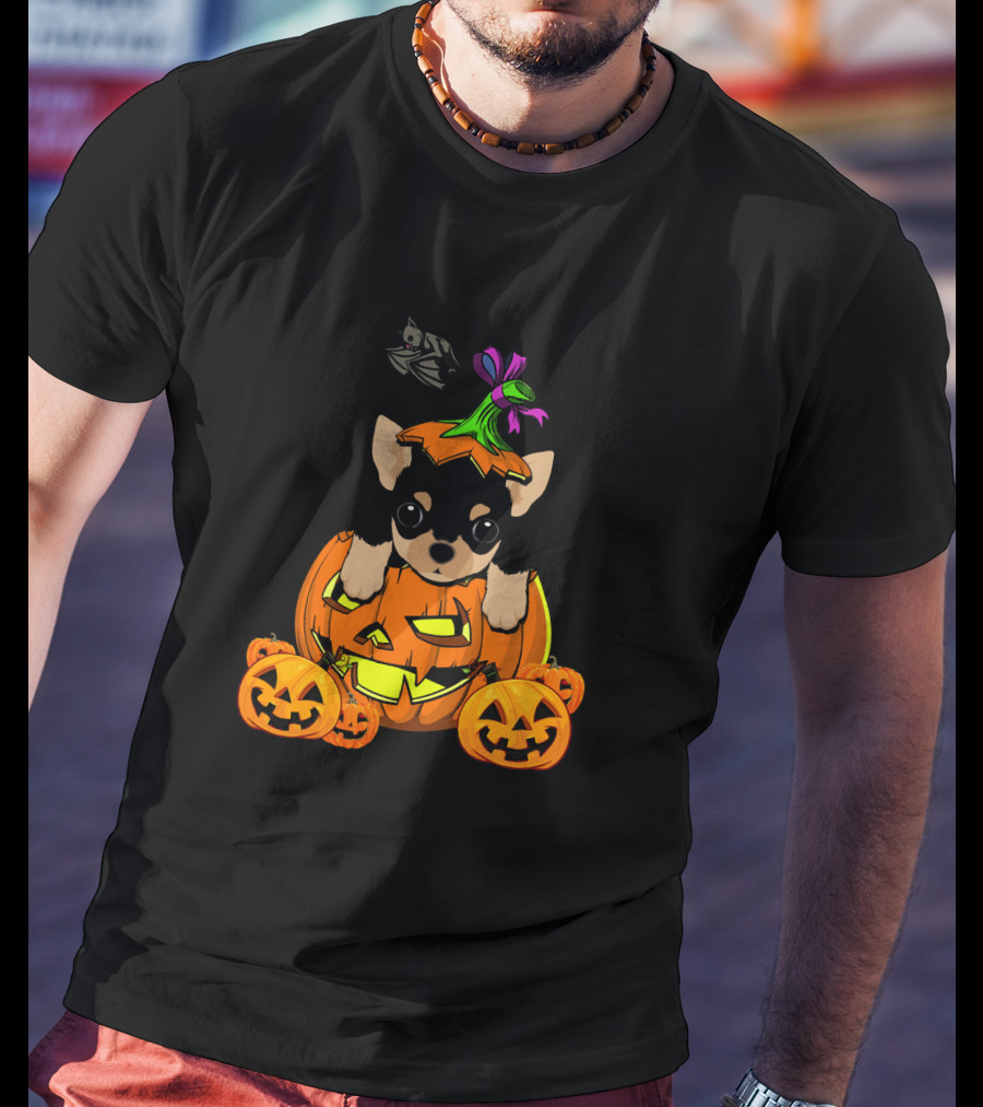 Happy Halloween Funny Chihuahua Jack-O'-Lantern Pumpkin With Bats T-Shirt