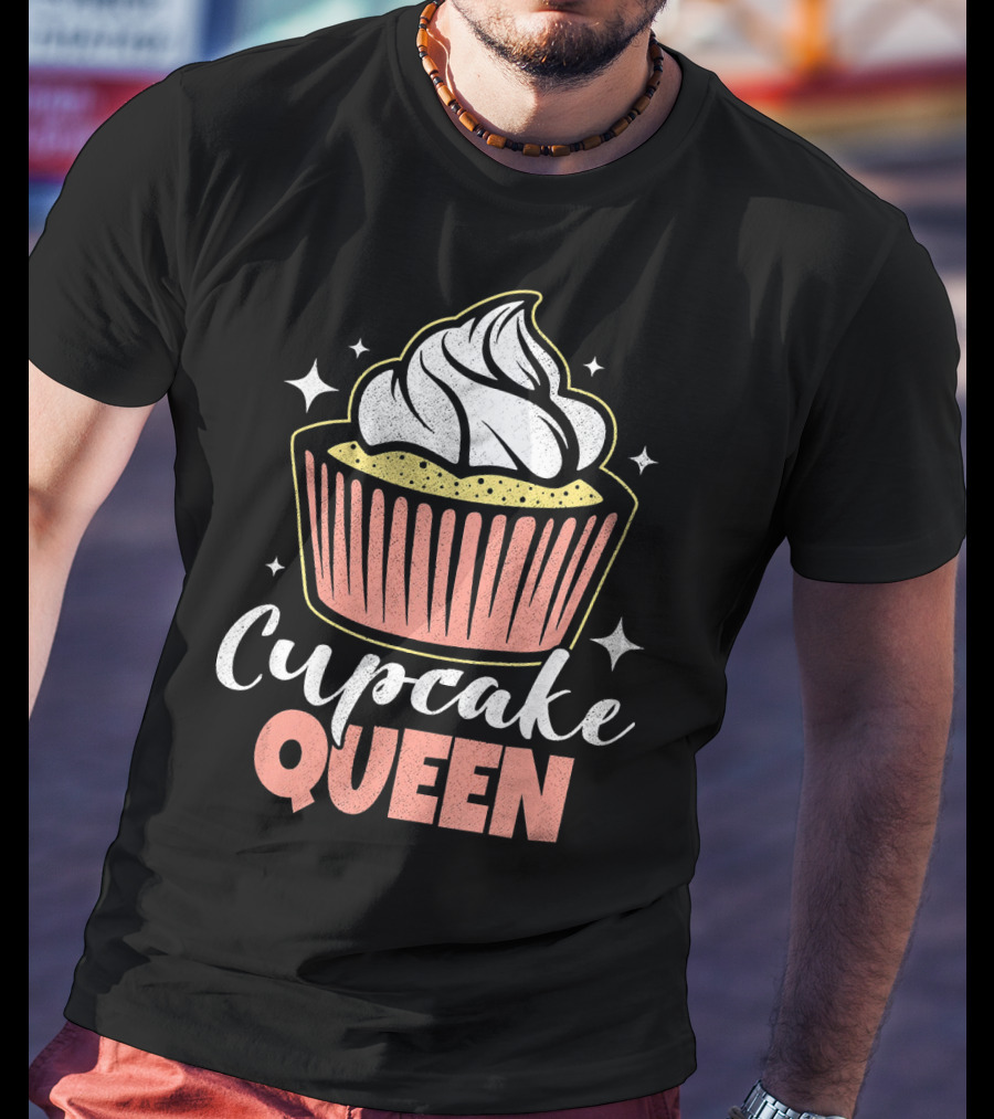 Cupcake Queen Vintage Fun Baking Food T-Shirt