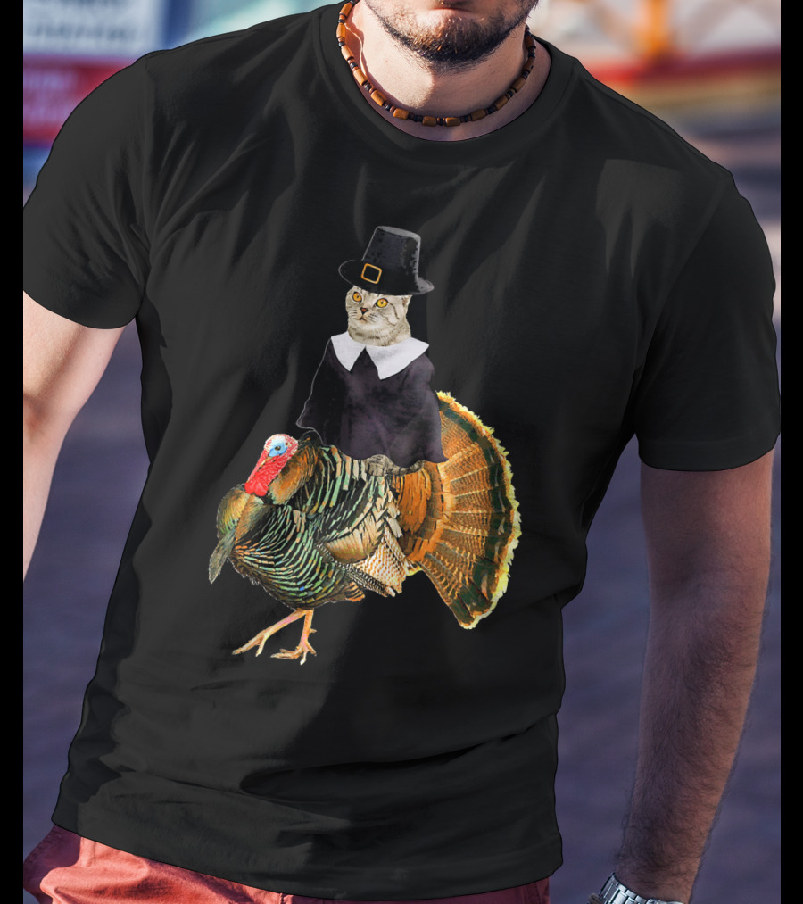 Cat In Pilgrim Outfit On Thanksgiving Turkey T-Shirt
