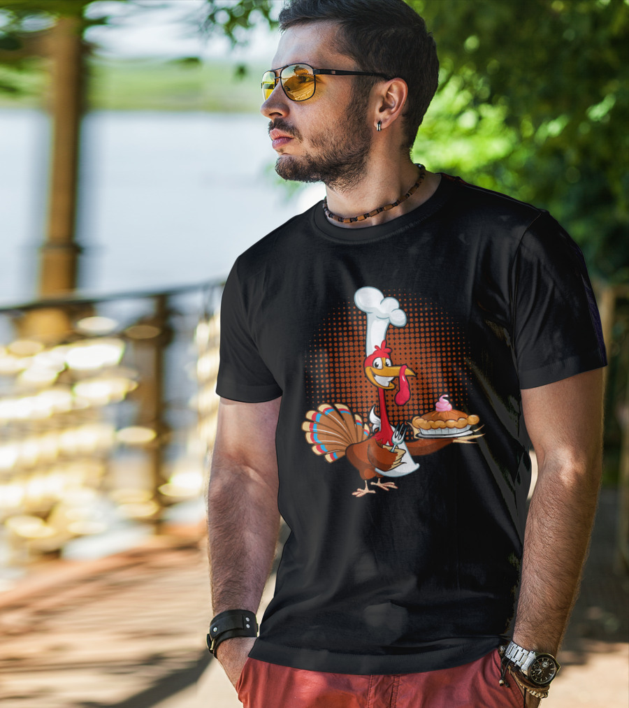 Turkey Chef Holding Pumpkin Pie T-Shirt
