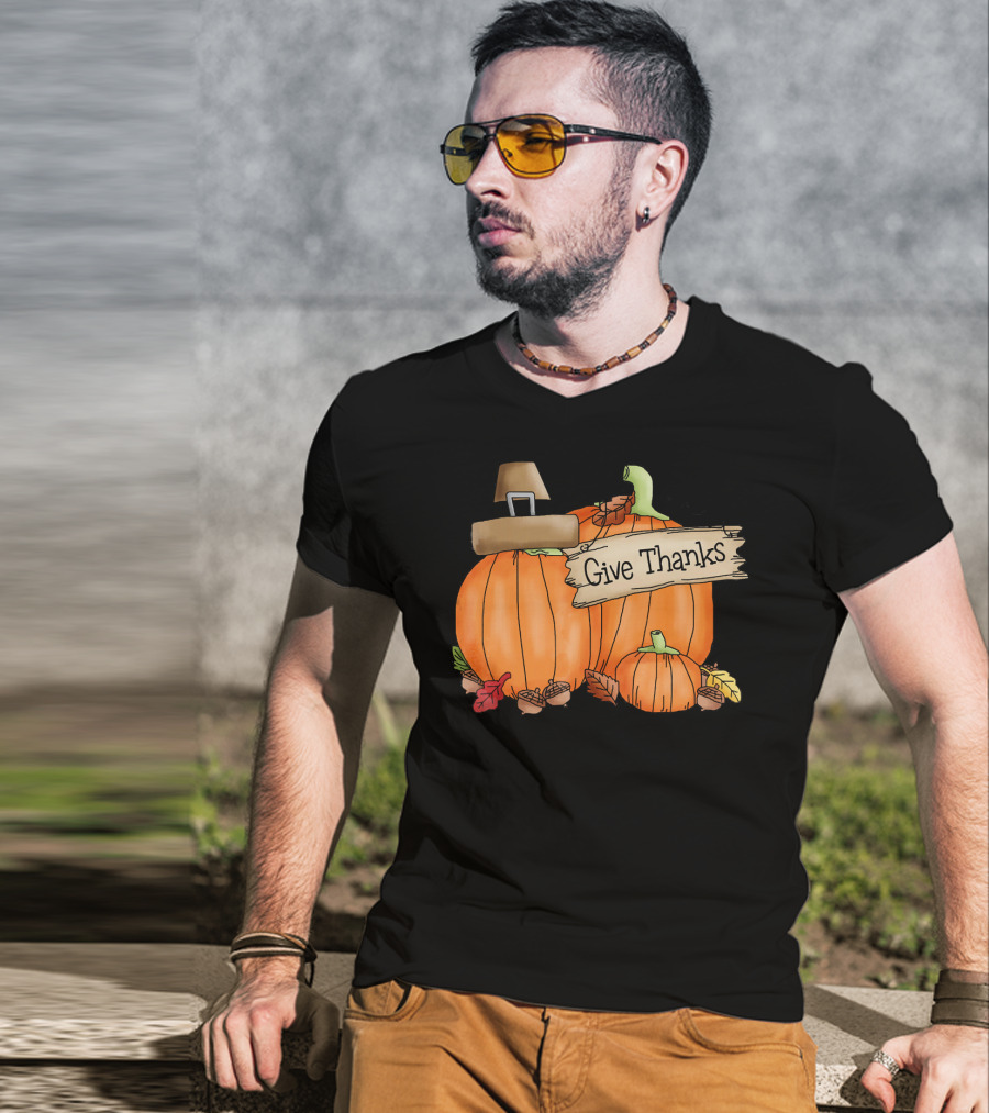 Give Thanks Pumpkin Pilgrim Hat Leaves Acorns T-Shirt