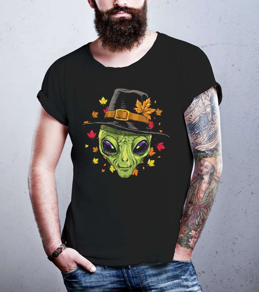 Thanksgiving Alien Pilgrim Surrounded By Autumn Leaves T-Shirt