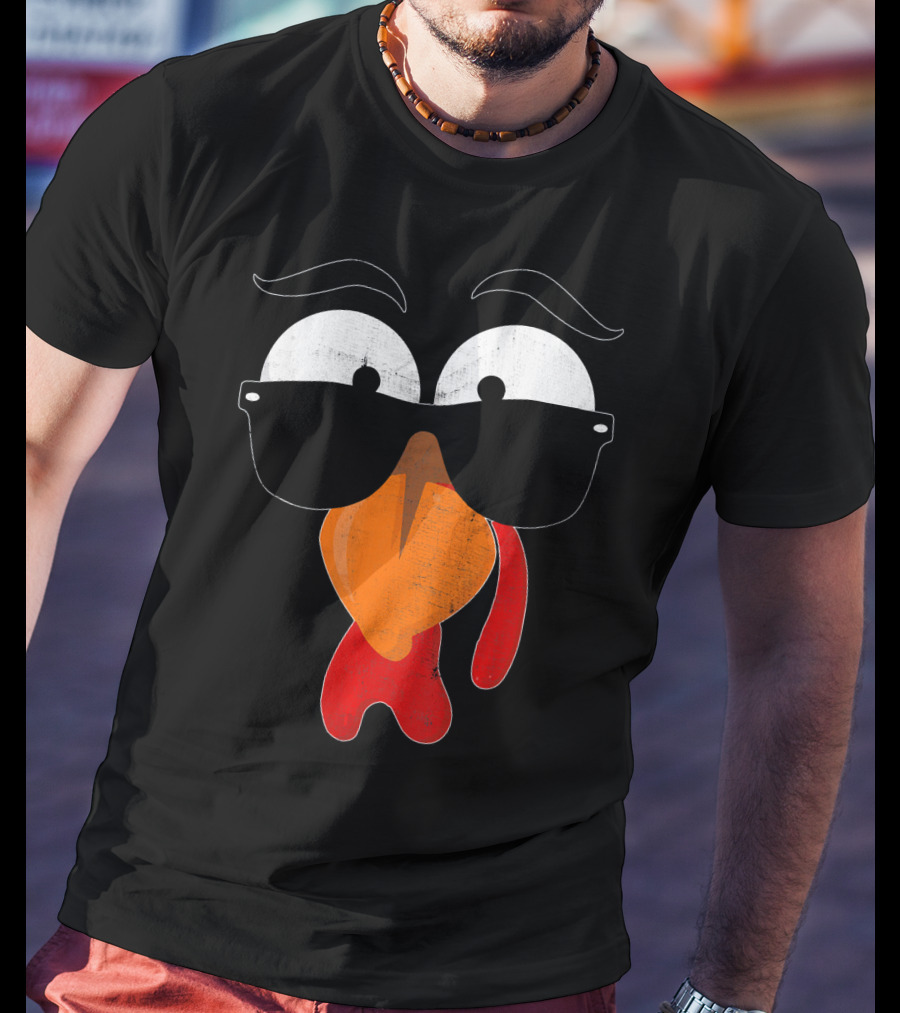 Funny Turkey Face Costume Thanksgiving Humor T-Shirt