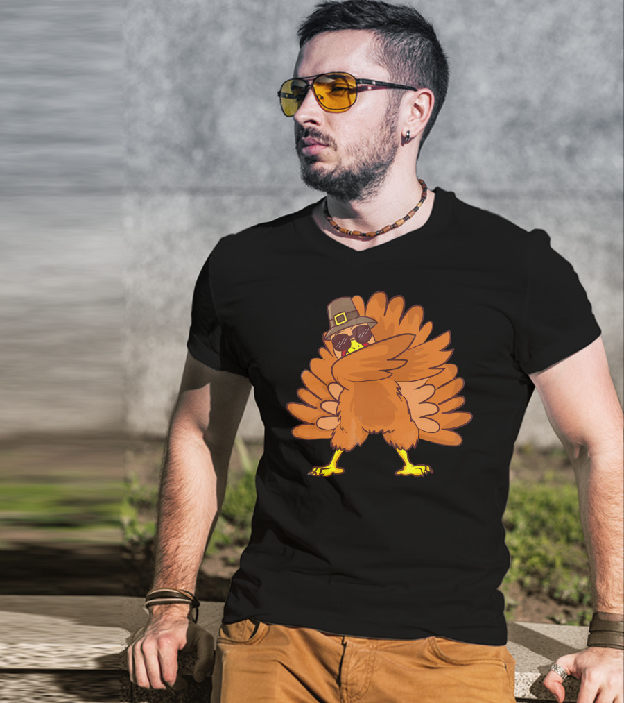 Thanksgiving Turkey Dab Dance With Sunglasses And Pilgrim Hat T-Shirt
