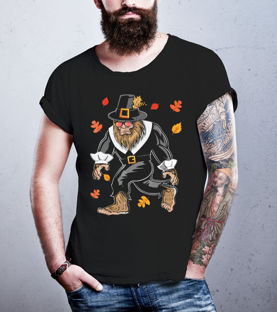 Thanksgiving Pilgrim Bigfoot Sasquatch With Autumn Leaves T-Shirt