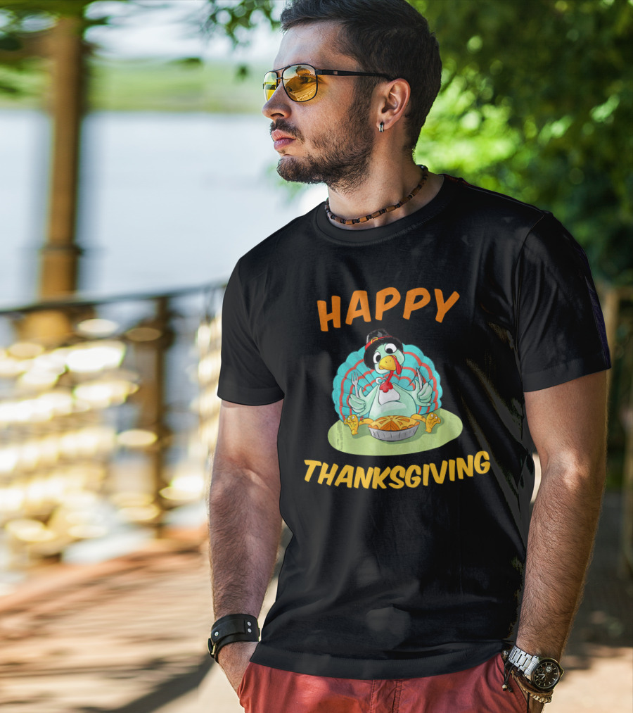 Happy Thanksgiving Funny Turkey Day Turkey Eating Pie T-Shirt