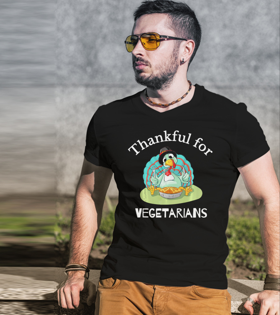 Thankful For Vegetarians Turkey Eating Pie T-Shirt