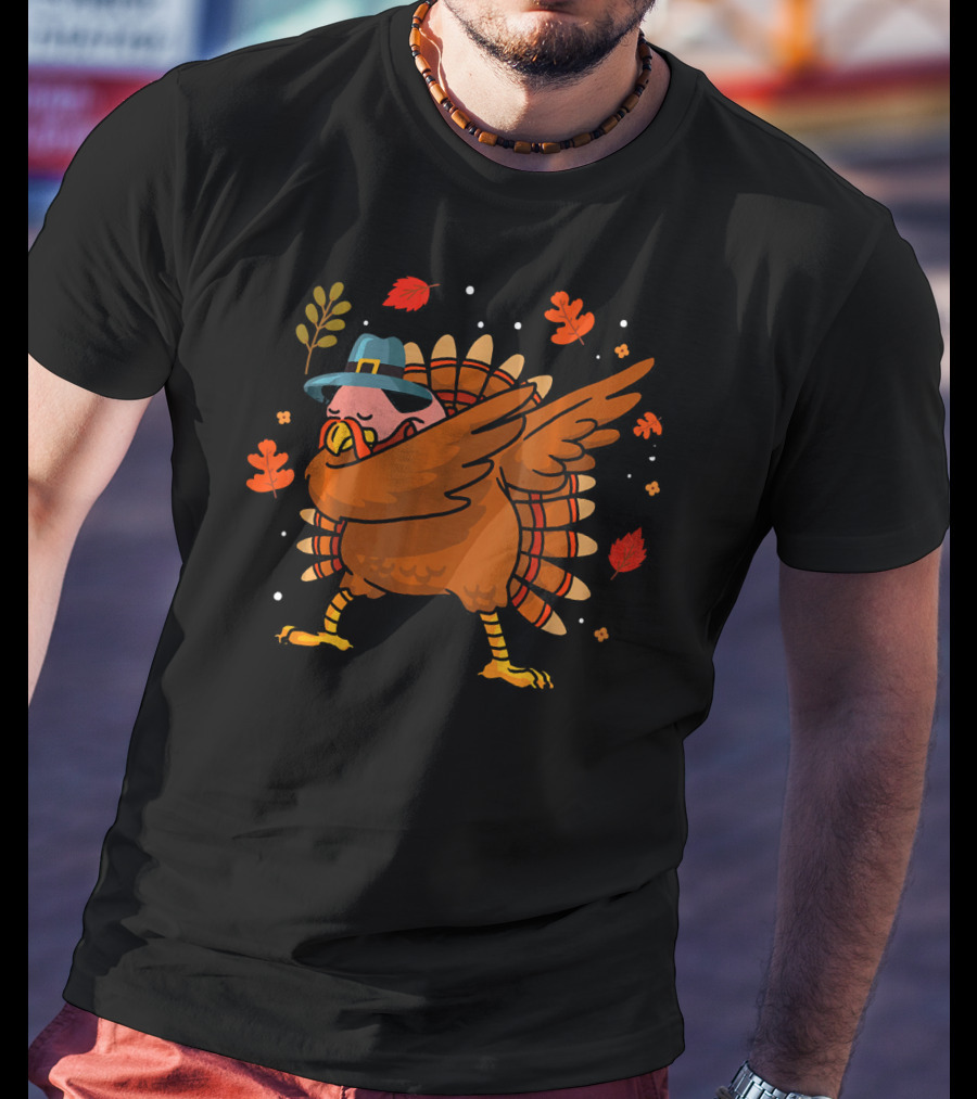 Thanksgiving Turkey Dabbing With Pilgrim Hat And Autumn Leaves T-Shirt