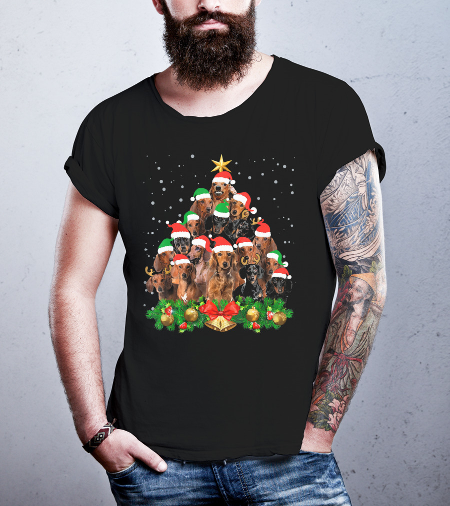 Funny Dachshund Christmas Tree With Santa Hats And Holiday Decorations T-Shirt