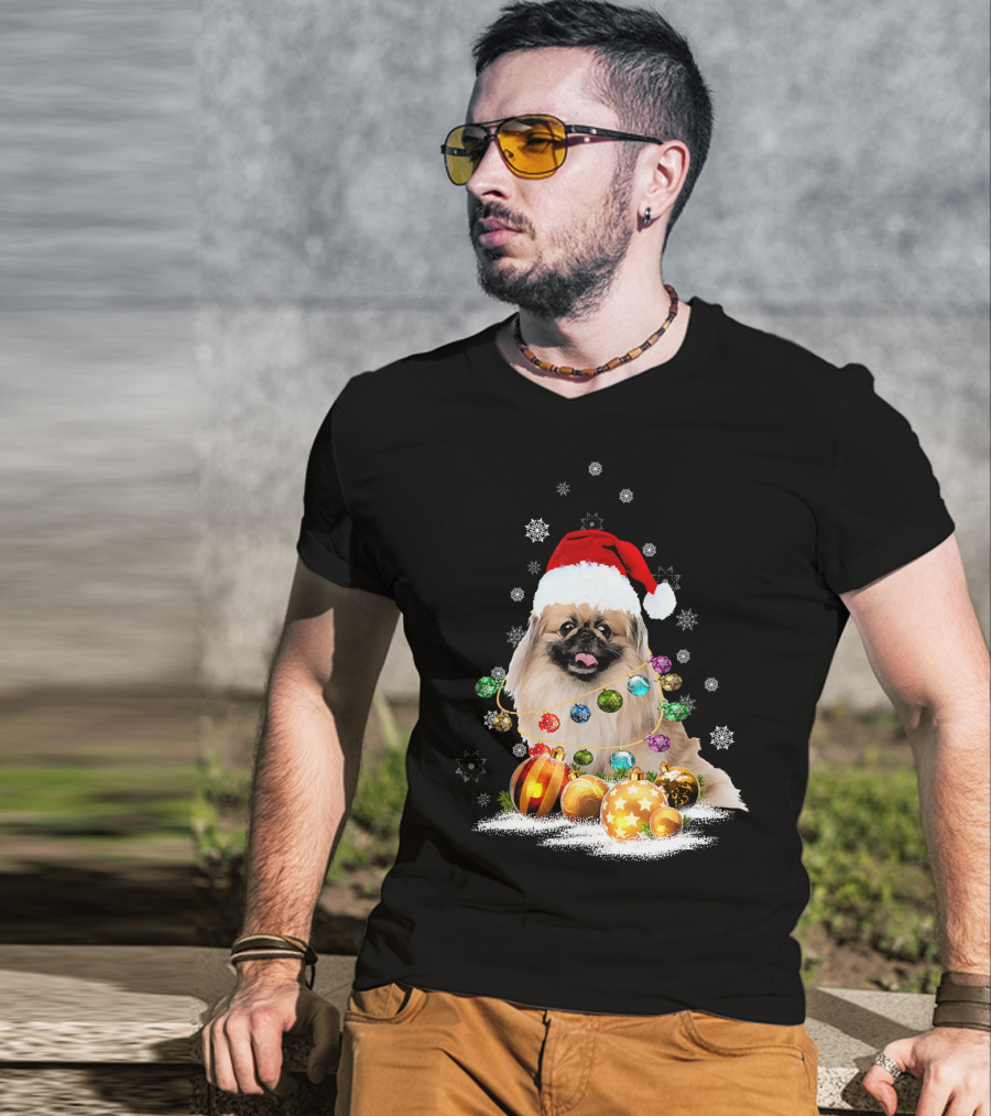 Pekingese Christmas Dog Lights With Santa Hat And Snowflakes T-Shirt