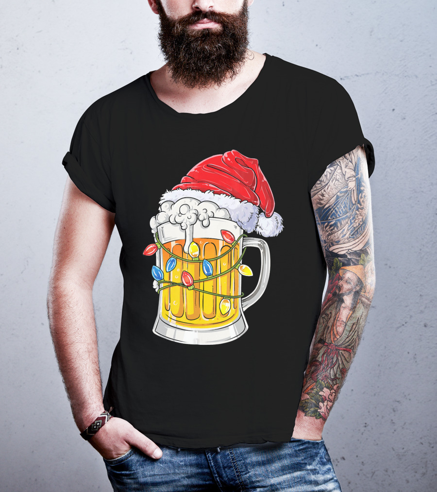 Beer Mug With Santa Hat And Christmas Lights T-Shirt