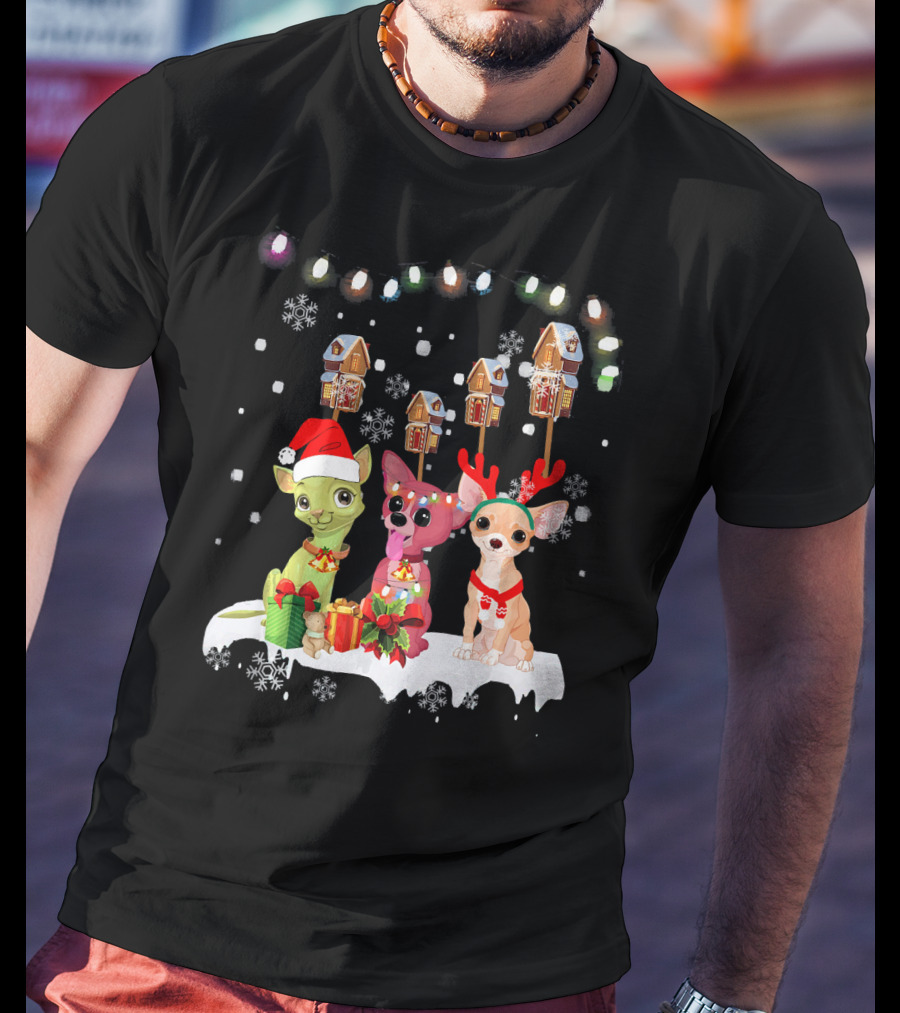 Chihuahua Christmas Light With Santa Hat And Reindeer Antlers T-Shirt