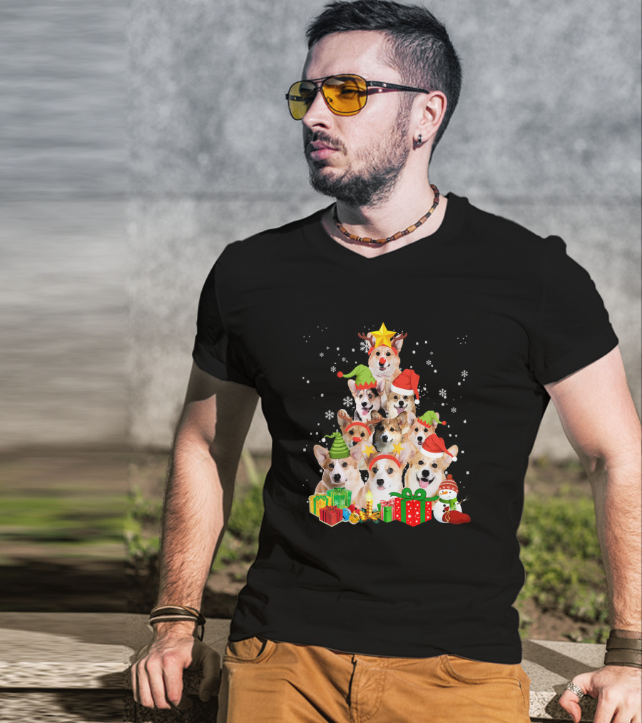 Corgi Christmas Tree With Snowflakes And Holiday Hats T-Shirt