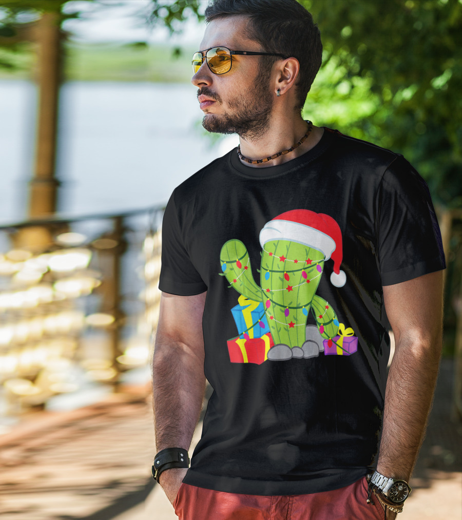 Cactus Tree Santa Hat Christmas Presents Mexican T-Shirt