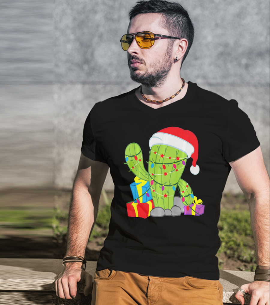 Cactus Tree Santa Hat Christmas Presents Mexican T-Shirt