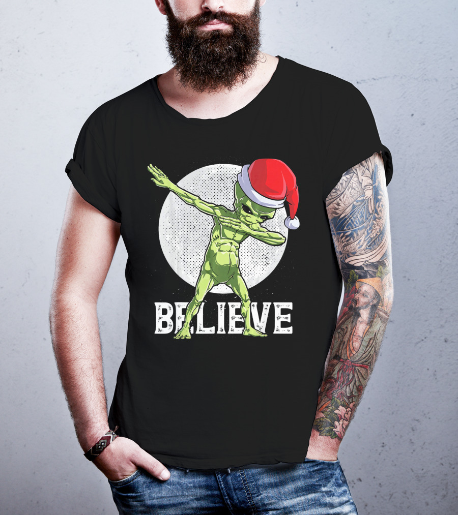 Believe Dabbing Alien Santa Hat Christmas Boys T-Shirt