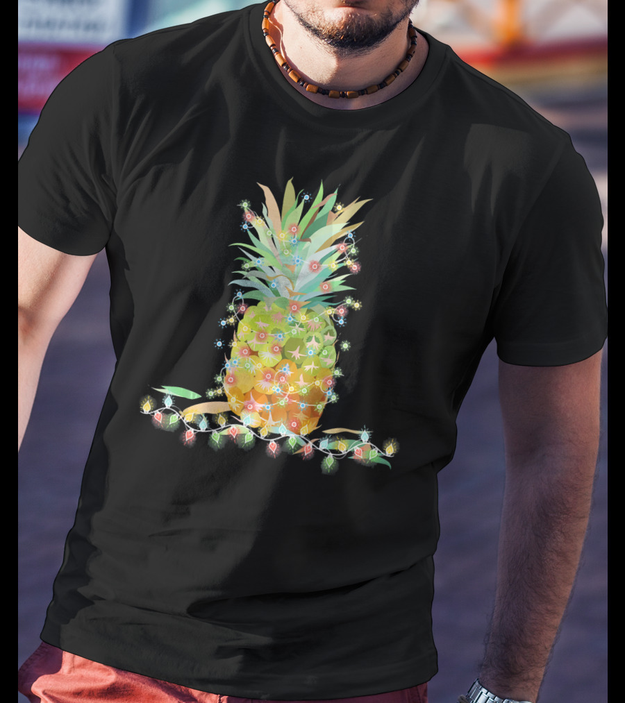 Beach Tropical Christmas Pineapple Lights Holiday Decor T-Shirt