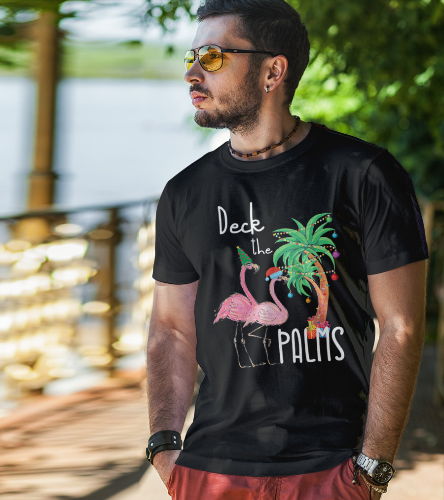 Deck The Palms Christmas Flamingo Family Tropical Holiday Scene T-Shirt