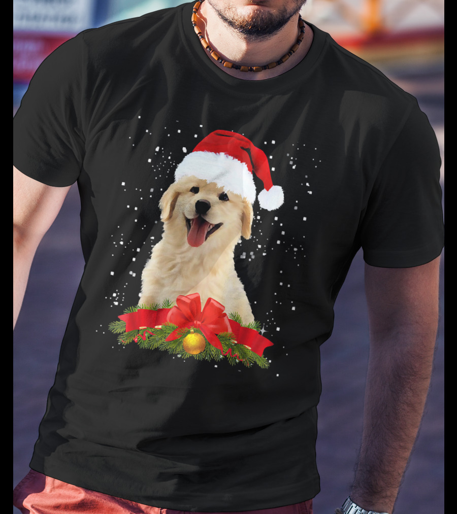 Golden Retriever Santa Hat Christmas Wreath T-Shirt