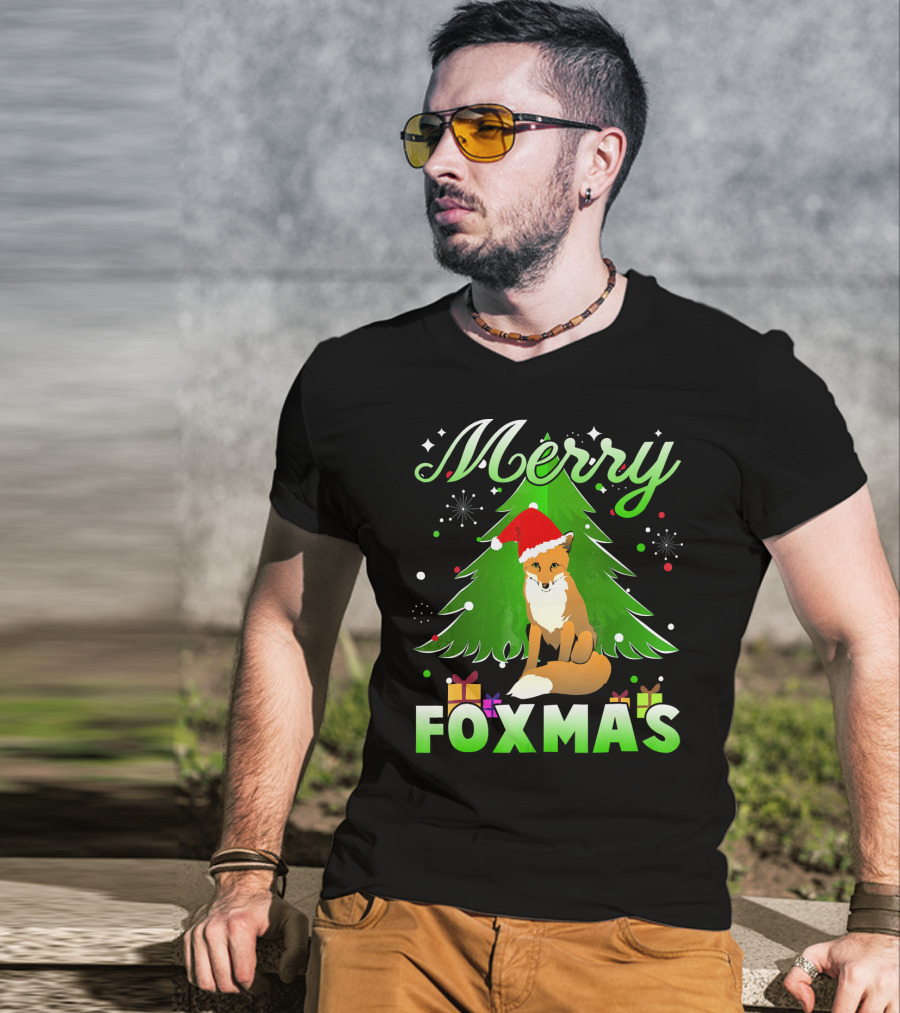 Merry Foxmas Santa Hat Fox And Christmas Tree T-Shirt