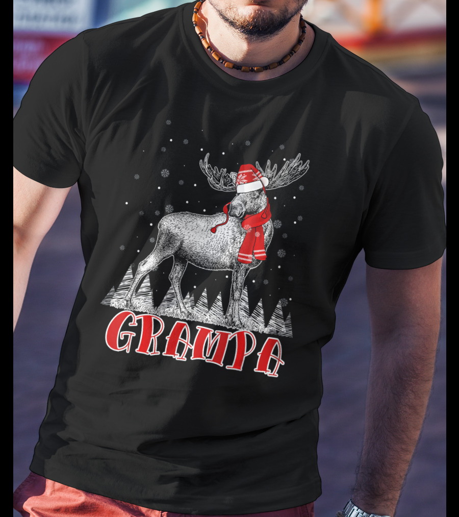 Grampa Moose Santa Hat Family Christmas Matching T-Shirt