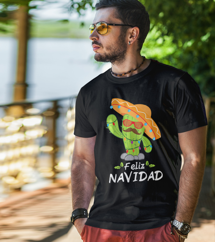Feliz Navidad Cactus Mexican Tree Christmas Sombrero Lights T-Shirt