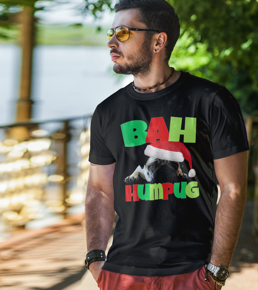 Bah Humpug Santa Hat Funny Grumpy Pug T-Shirt