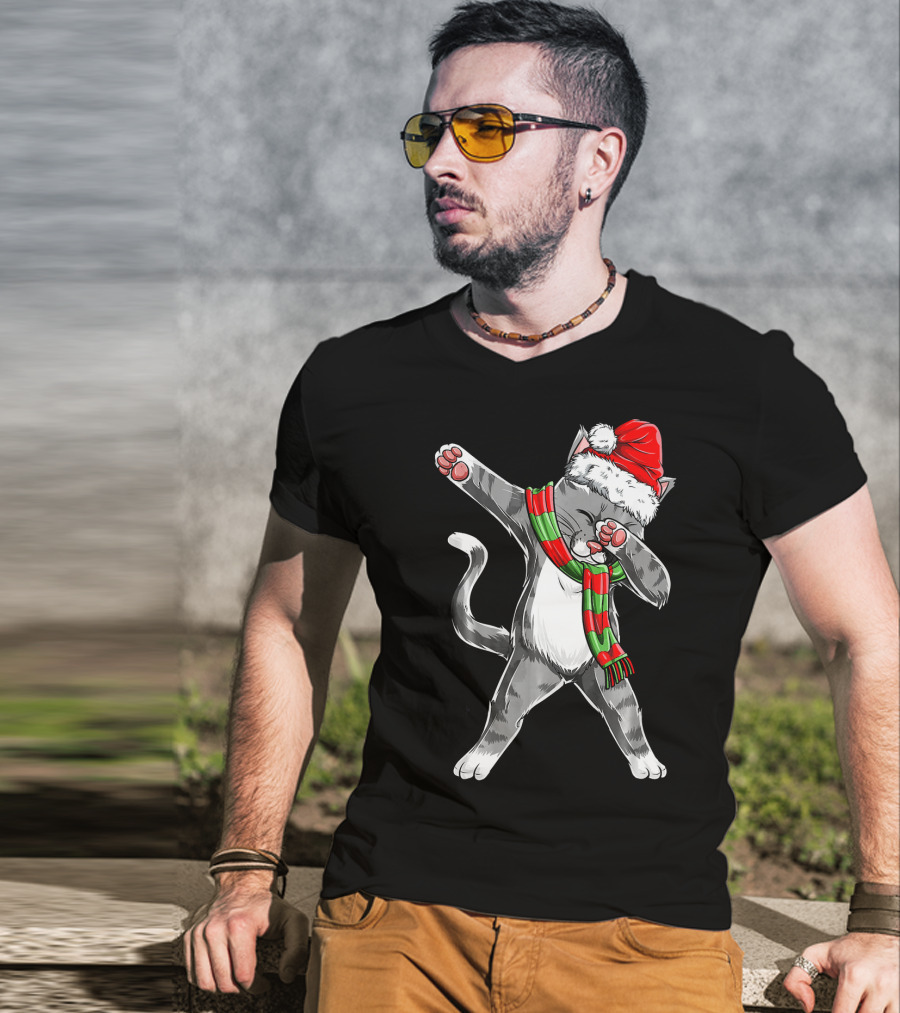 Dabbing Cat Santa Christmas Kids Bo Kitty Santa Hat Green Red Scarf T-Shirt