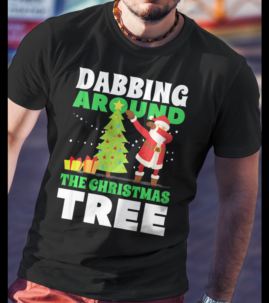 Dabbing Around The Christmas Tree Kris Kringle Merry Christmas San T-Shirt