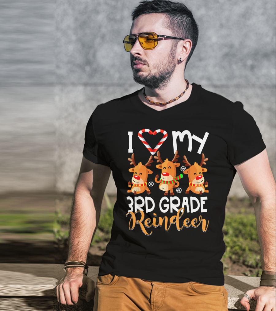 I Love My 3rd Grade Reindeer Christmas Design With Candy Cane Heart And Cute Reindeer Trio T-Shirt