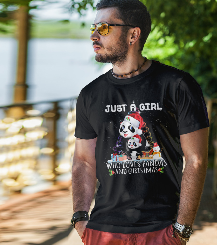 Just A Girl Who Loves Pandas And Christmas T-Shirt
