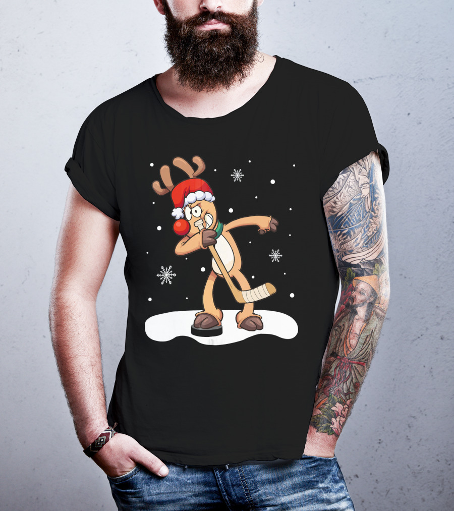 Funny Dabbing Reindeer Playing Ice Hockey Xmas Snowflakes T-Shirt
