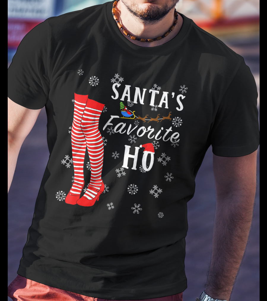 Santa's Favorite Ho Red Striped Stockings Snowflakes Sleigh T-Shirt