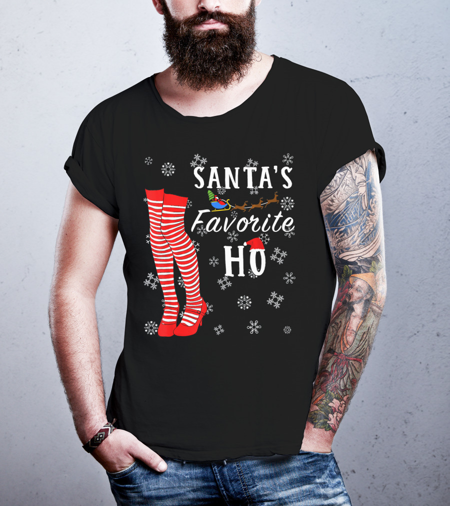 Santa's Favorite Ho Red Striped Stockings Snowflakes Sleigh T-Shirt