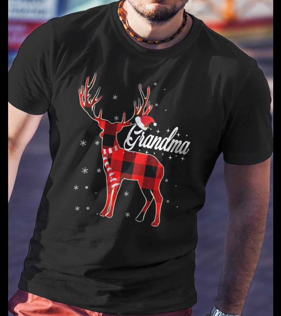Grandma Reindeer Plaid With Santa Hat And Snowflakes T-Shirt