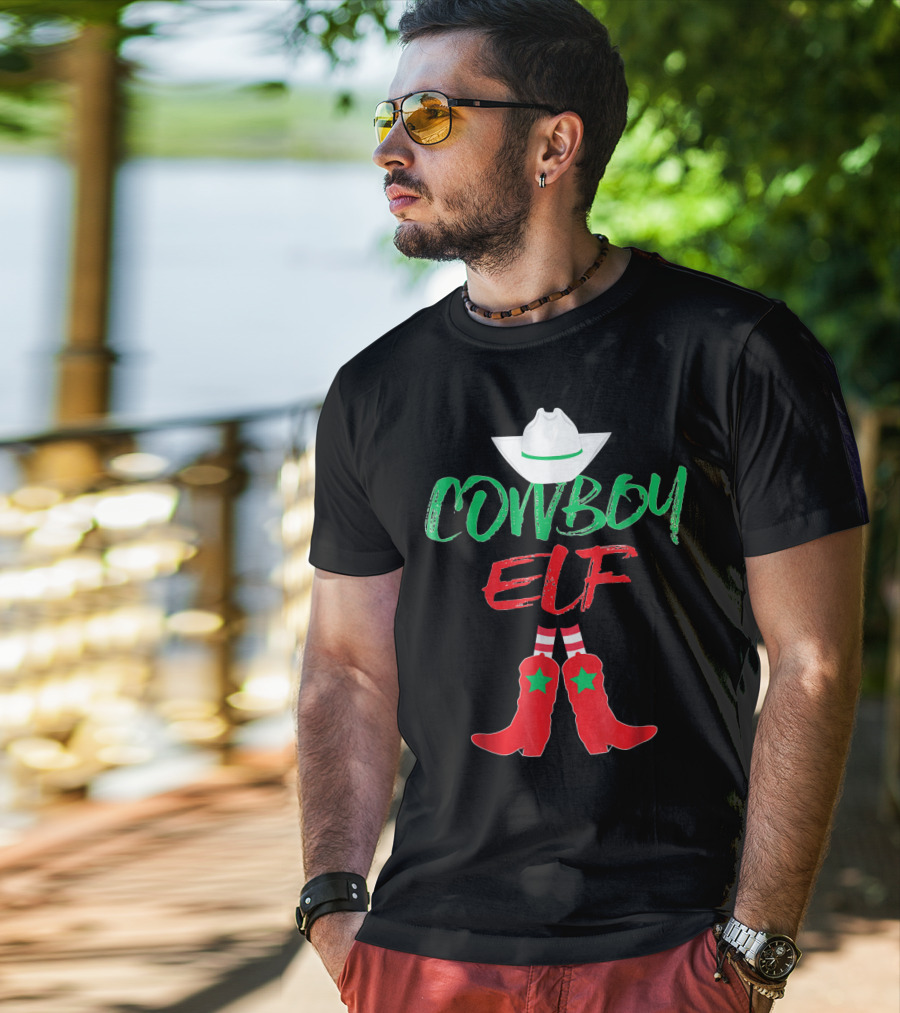 Cowboy Elf Christmas Hat Boots Men's Funny Holiday T-Shirt