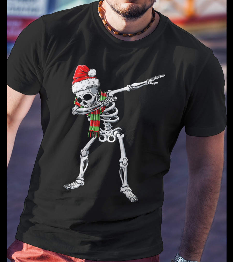 Dabbing Santa Skeleton Christmas Hat And Scarf T-Shirt