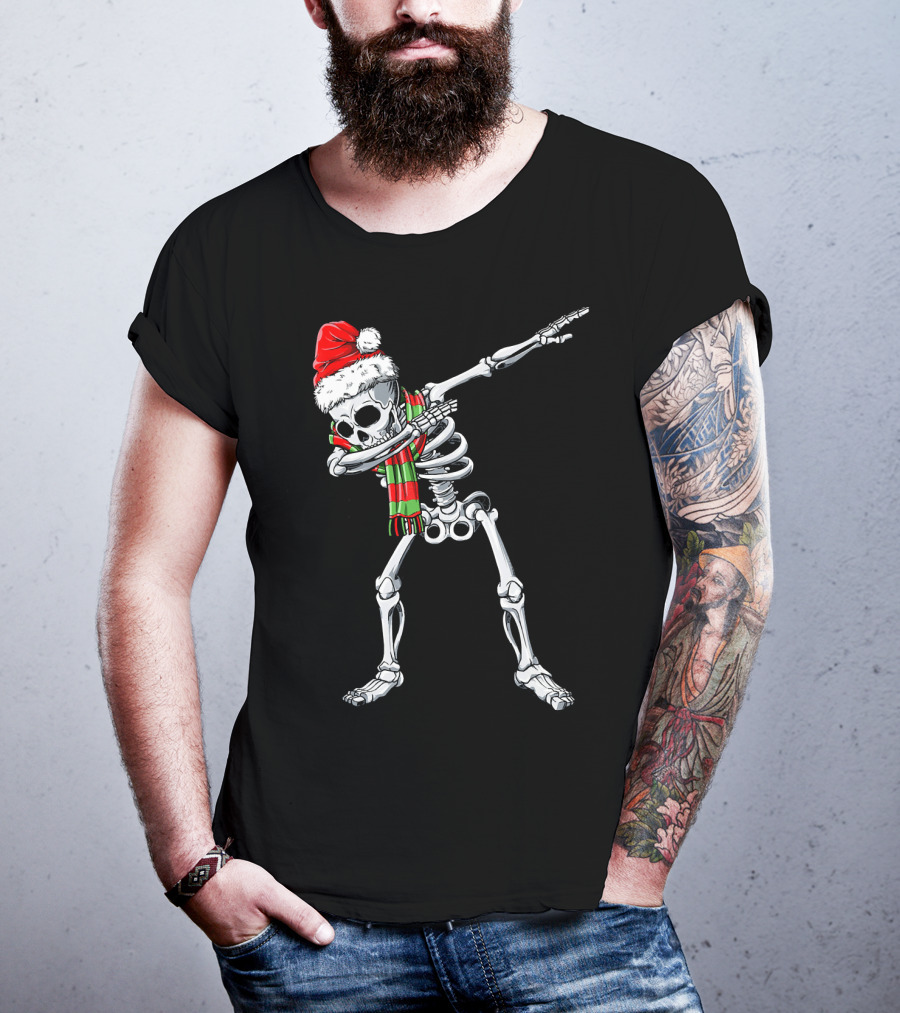 Dabbing Santa Skeleton Christmas Hat And Scarf T-Shirt