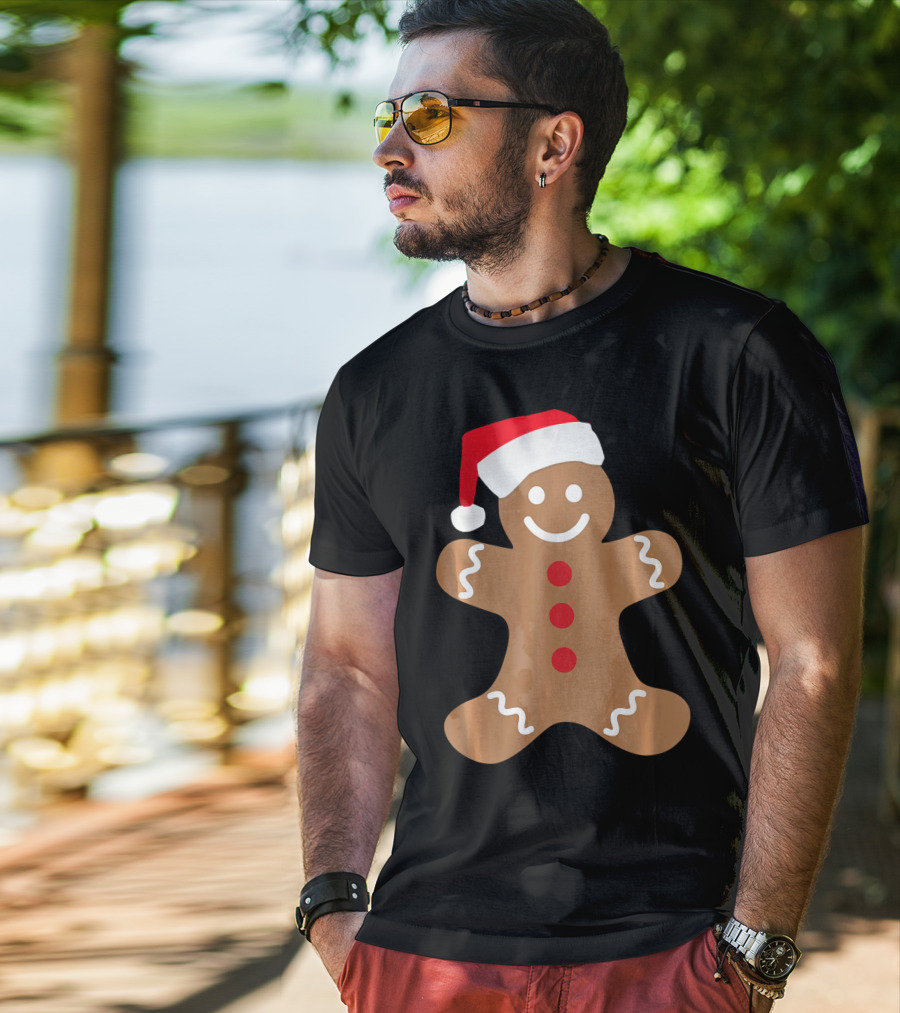 Gingerbread Man With Santa Hat Christmas T-Shirt