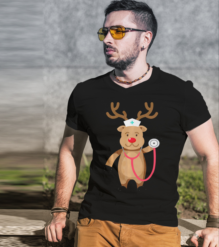 Nurse Reindeer With Stethoscope And Hat T-Shirt