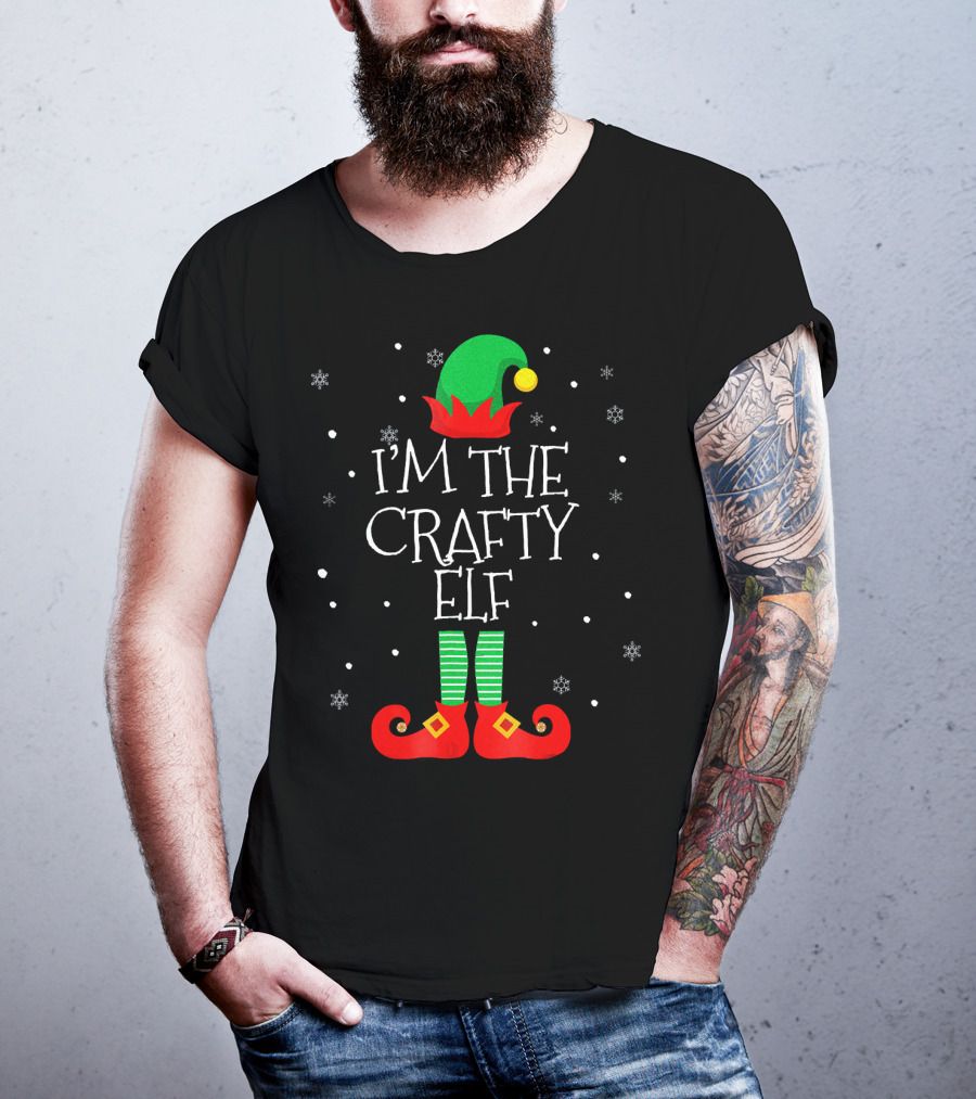I'M THE CRAFTY ELF Snowflakes Festive Green Hat With Red Shoes T-Shirt