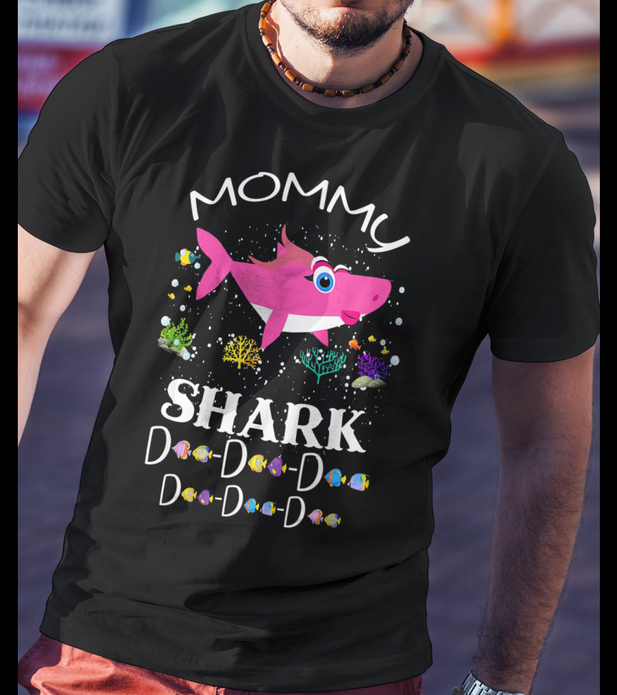 Mommy Shark Doo Doo Doo Colorful Underwater Scene T-Shirt