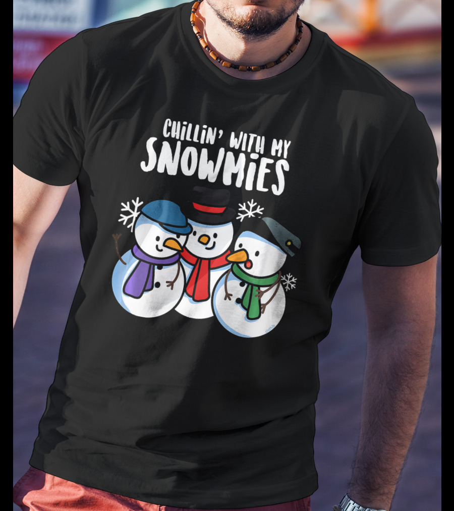 Chillin' With My Snowmies Snowmen In Winter Hats And Scarves T-Shirt