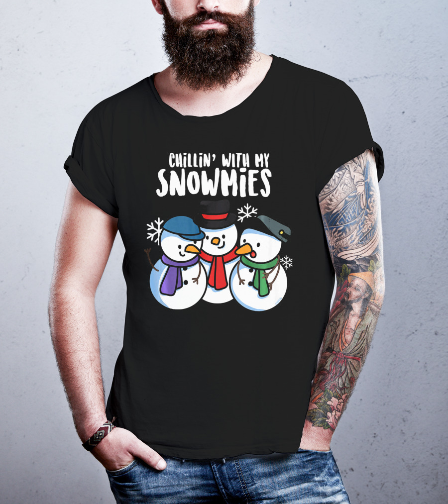 Chillin' With My Snowmies Snowmen In Winter Hats And Scarves T-Shirt